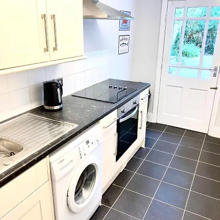 South Cliff With Garden