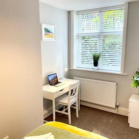 South Cliff With Garden