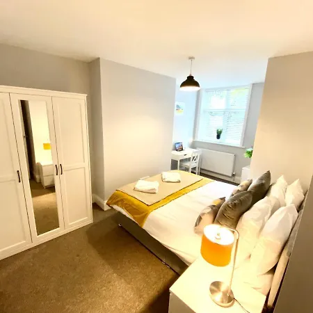 Apartment South Cliff With Garden