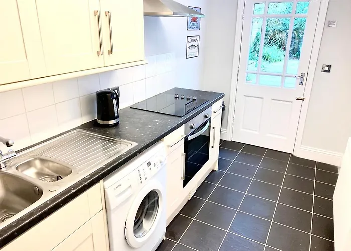 South Cliff With Garden