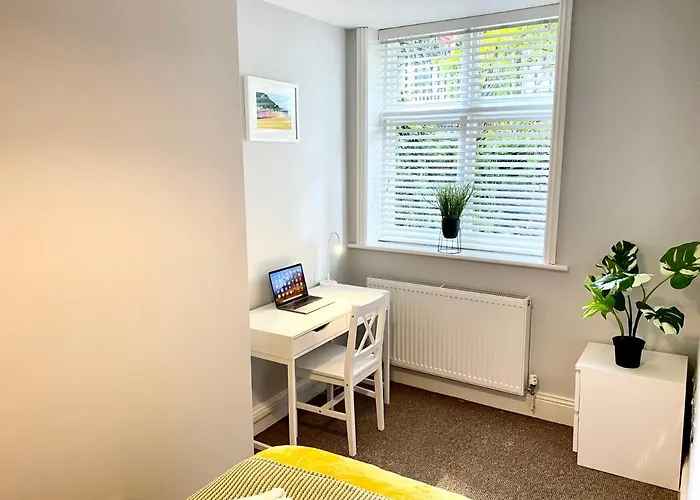 South Cliff With Garden